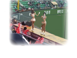 야구 커뮤니티에서 만난 여자와 한 썰