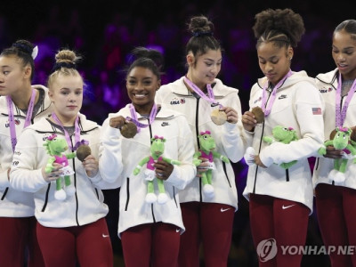 시몬 바일스, 20번째 세계체조선수권 금메달…미국 단체전 7연패
