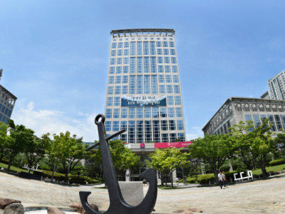 매크로 근무시간 61회 조작…부산시 공무원 징역형