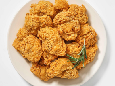 “치킨 한 마리에 3만원? 선 넘네”…7900원 ‘저렴이 치킨’ 맛은