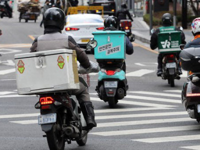 “김밥 한 줄 4천500원인데, 배달료가 4천원” 등 돌린 사람들…배달 끊었다