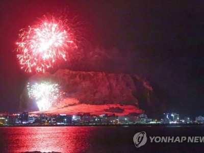 “해맞이 하러 가자”…15만명 신정 연휴에 제주行