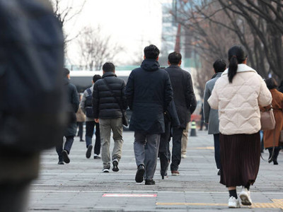 전국 대부분 지역서 비 또는 눈… 빙판길 주의해야