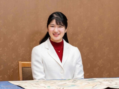 딸이지만 왕 물려받아야…'전국 1% 총명함' 적십자사 취업한 아이코 공주