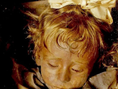 <img src=/images/menu/pop_icon2.jpg> 썩지않는 소녀 시체