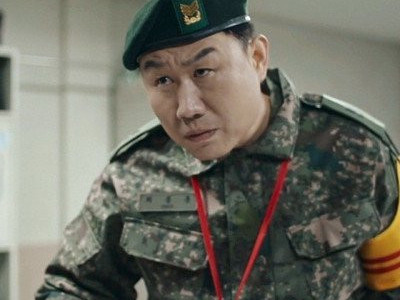 말년병장 최종훈 배우 닮은 축구감독