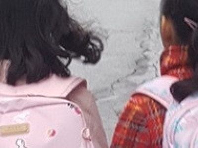 고전] 딸이 친구를 집에 데려왔다.jpg